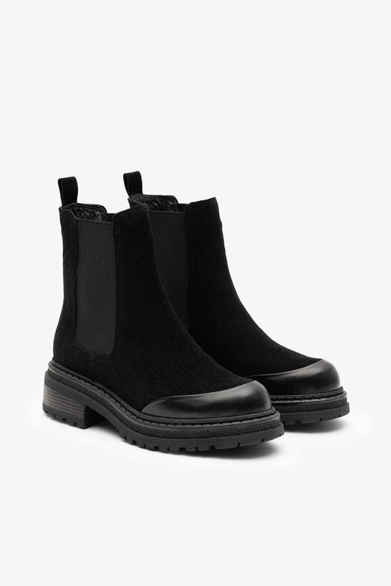 KADIN SİYAH SÜET LASTİKLİ HAKİKİ DERİ BOT 20505