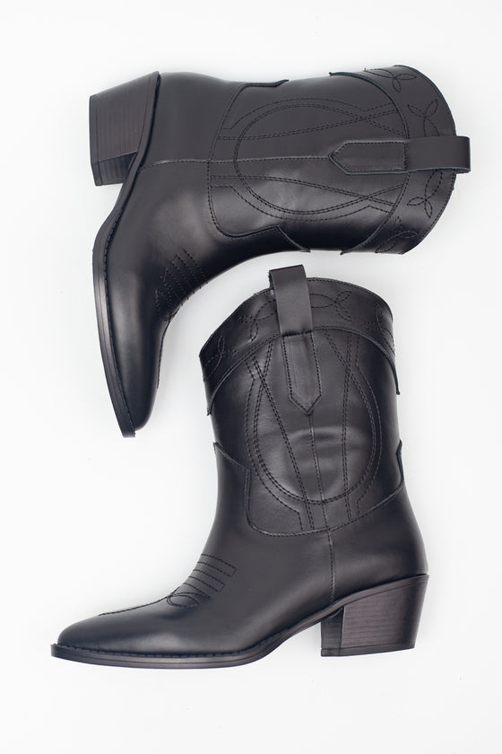 KADIN SİYAH HAKİKİ DERİ KOVBOY BOT 20522