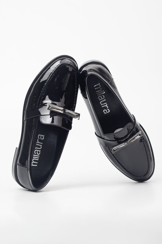 KADIN SİYAH RUGAN TOKALI HAKİKİ DERİ LOAFER 20501