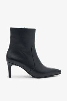  KADIN SİYAH HAKİKİ DERİ BOT 20517