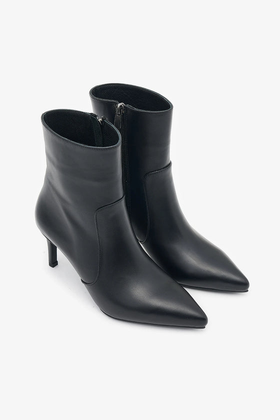 KADIN SİYAH HAKİKİ DERİ BOT 20517