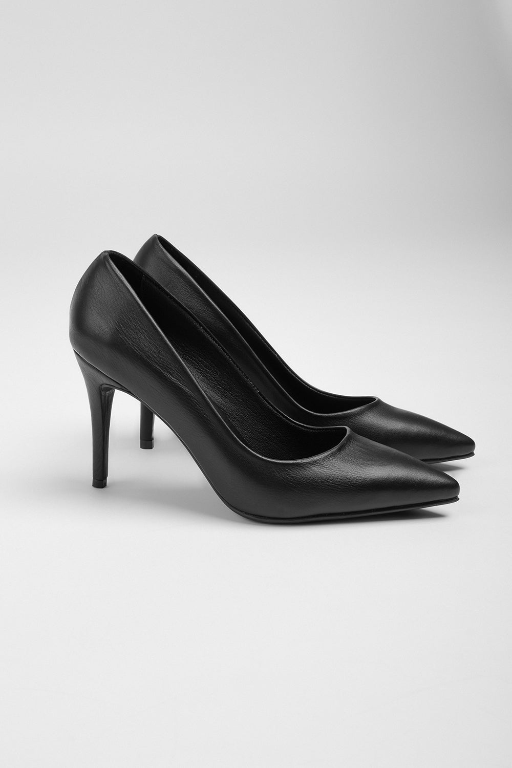 Kadın Siyah Deri Topuklu Ayakkabı 20148